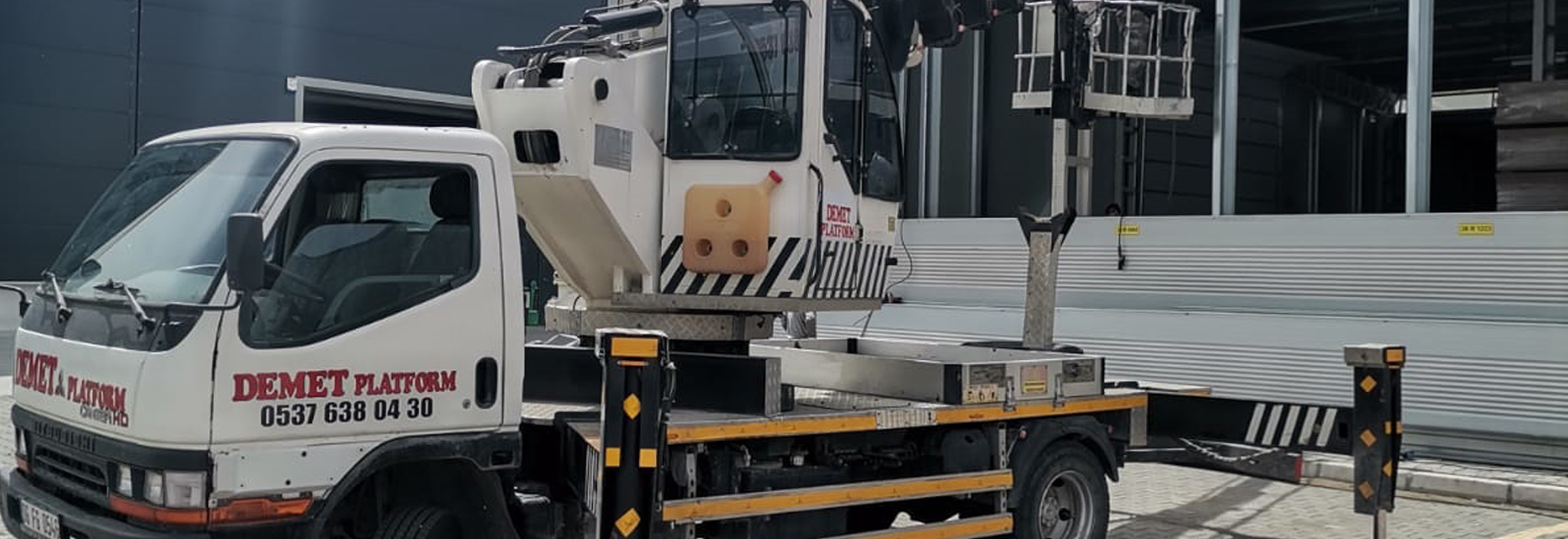 Demet Vinç Sepetli Platform